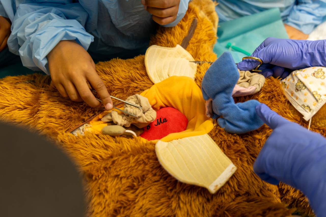 Teddykrankenhaus nimmt Kindern